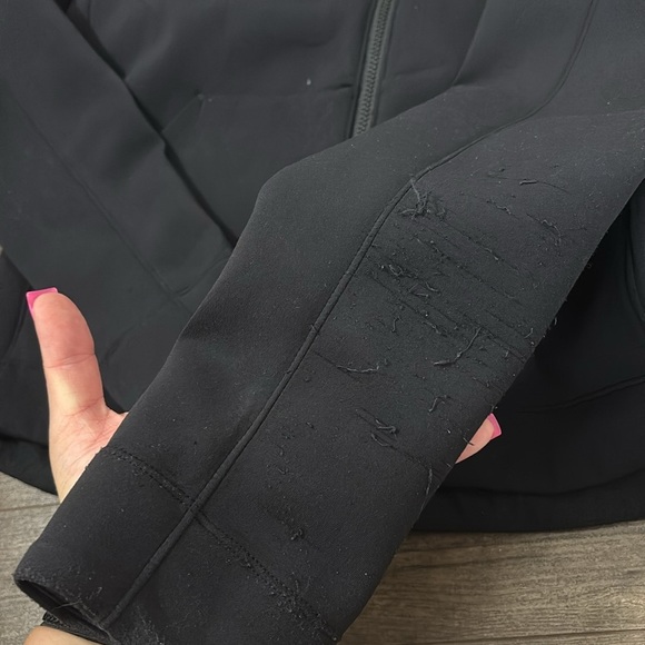 Lululemon Re-Form Jacket - Picture 4 of 5